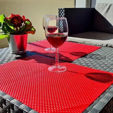 06bm Modern For 4 - Terrace - Swimming Pool - Parking * Antibes