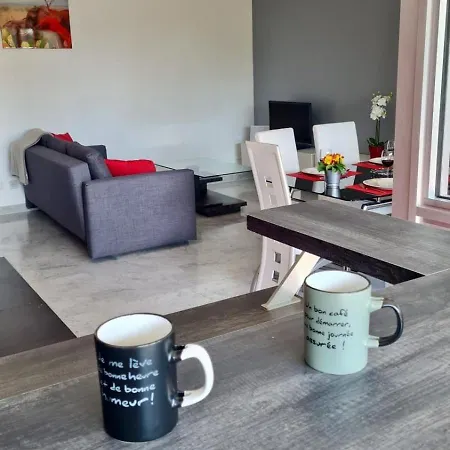 06Bm Modern Apartment For 4 - Terrace - Swimming Pool - Parking * Antibes