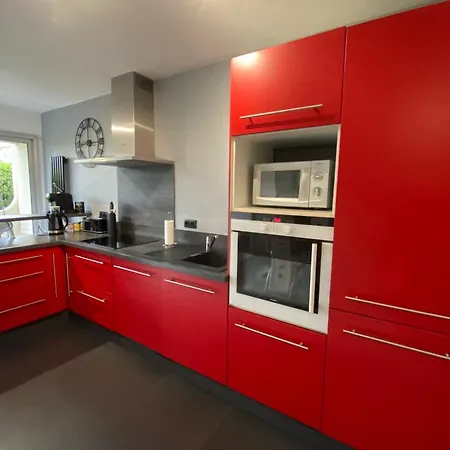 06Bm Modern Apartment For 4 - Terrace - Swimming Pool - Parking